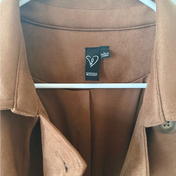 Windsor Camel Trench Coat - Picture 7 of 7